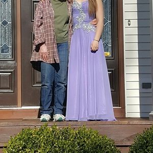 BEAUTIFUL LAVANDER PROM GOWN